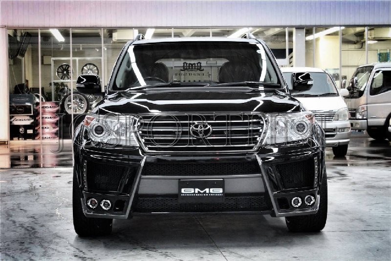 Обвес Eight Star - Toyota Land Cruiser 200 рестайлинг